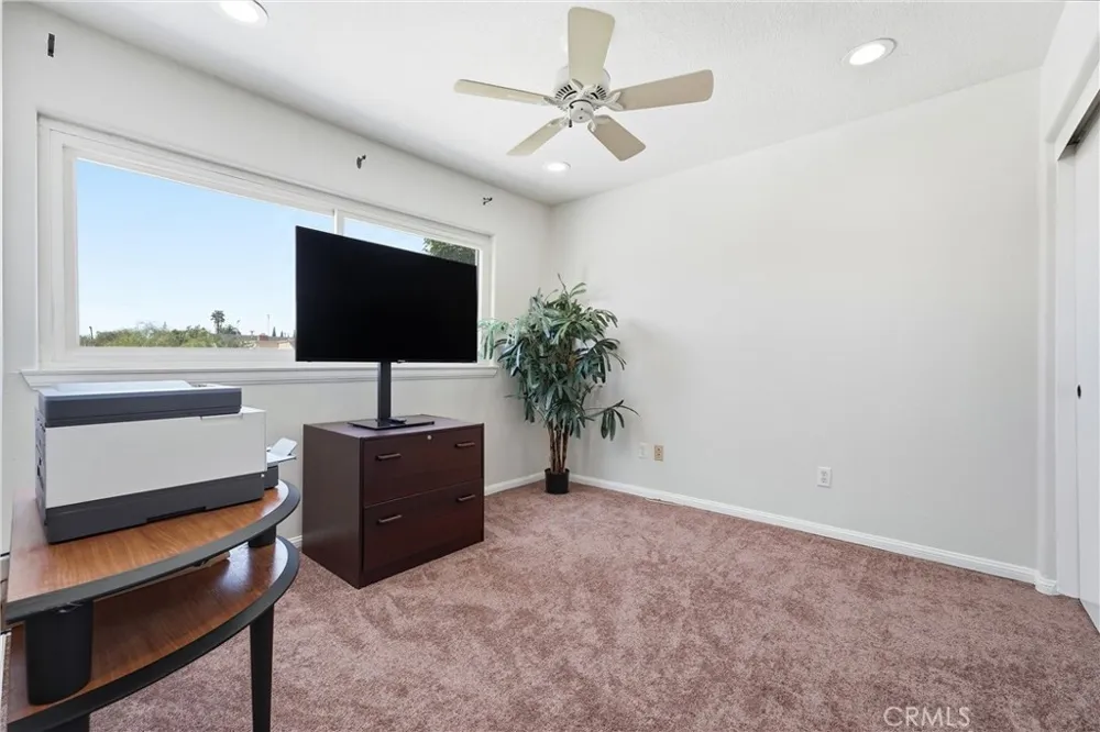 5872 Meadowbrook Drive Huntington Beach, CA 92649