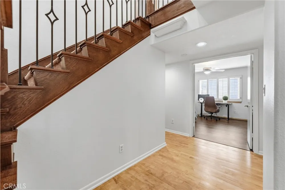 5872 Meadowbrook Drive Huntington Beach, CA 92649