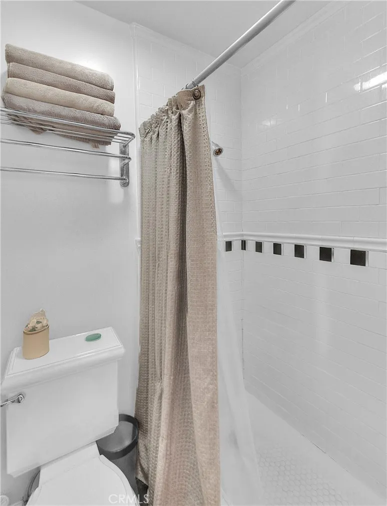 200 McNeil Lane #211 Newport Beach, CA 92663