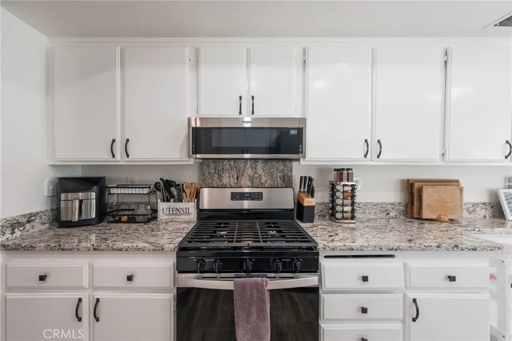 23 Vista Colinas Rancho Santa Margarita, CA 92688