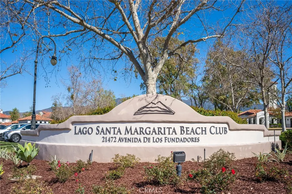 23 Vista Colinas Rancho Santa Margarita, CA 92688