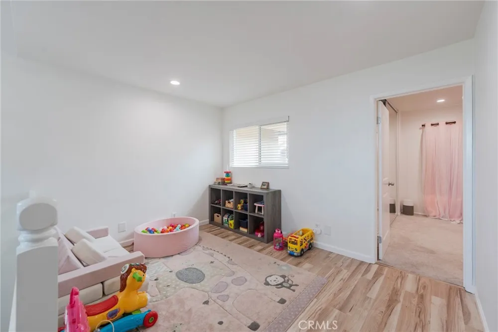 23 Vista Colinas Rancho Santa Margarita, CA 92688