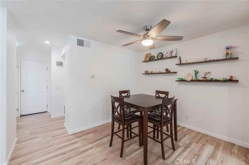 23 Vista Colinas Rancho Santa Margarita, CA 92688