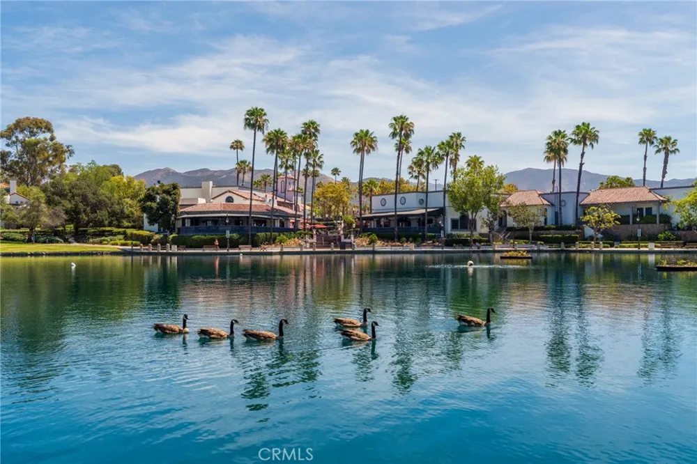 23 Vista Colinas Rancho Santa Margarita, CA 92688