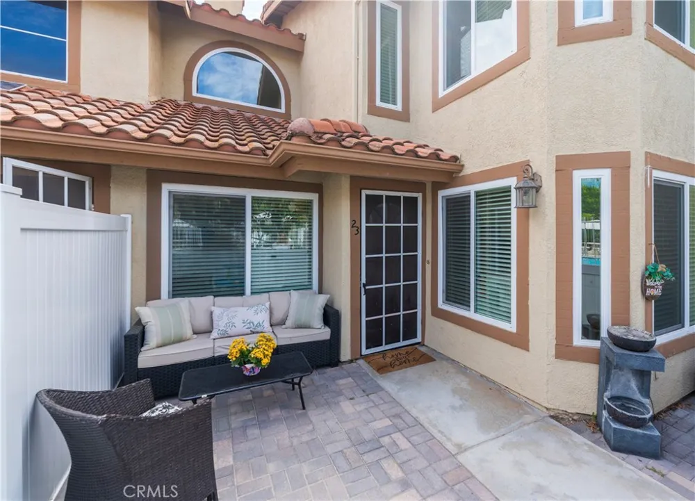 23 Vista Colinas Rancho Santa Margarita, CA 92688