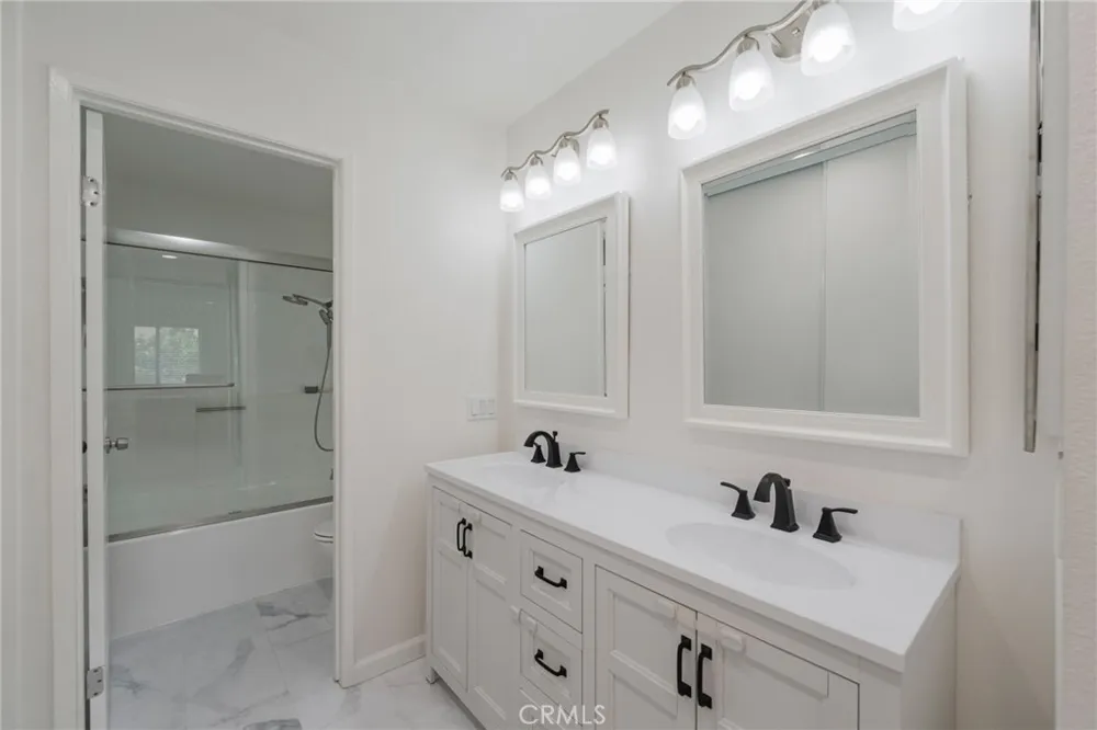 23 Vista Colinas Rancho Santa Margarita, CA 92688