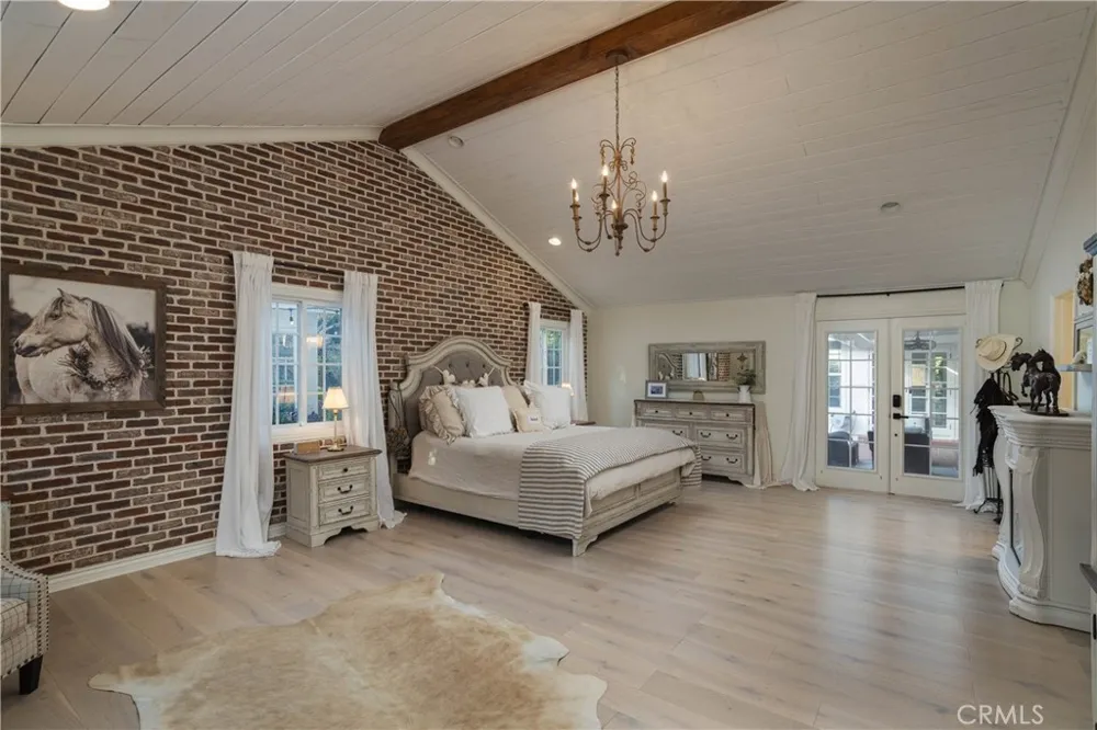 10903 Meads Orange, CA 92869