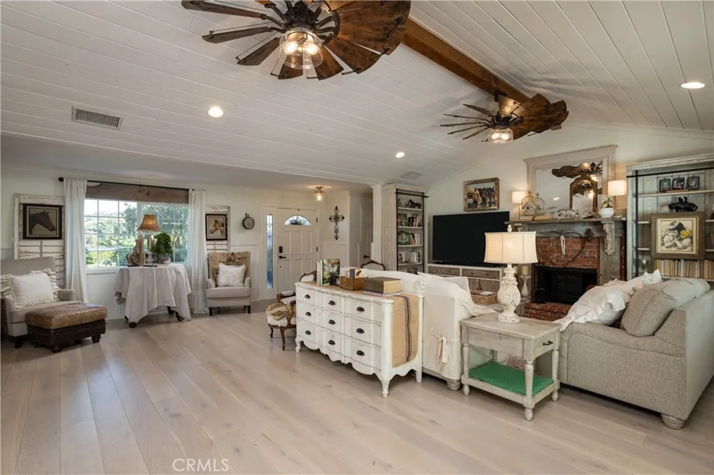 10903 Meads Orange, CA 92869