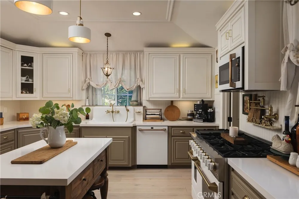 10903 Meads Orange, CA 92869