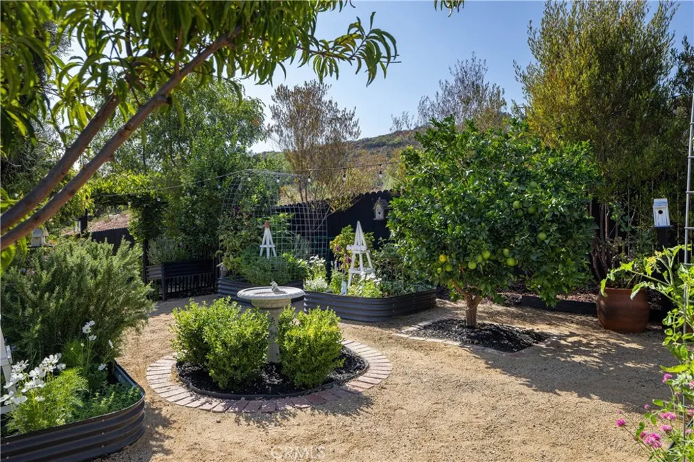 10903 Meads Orange, CA 92869