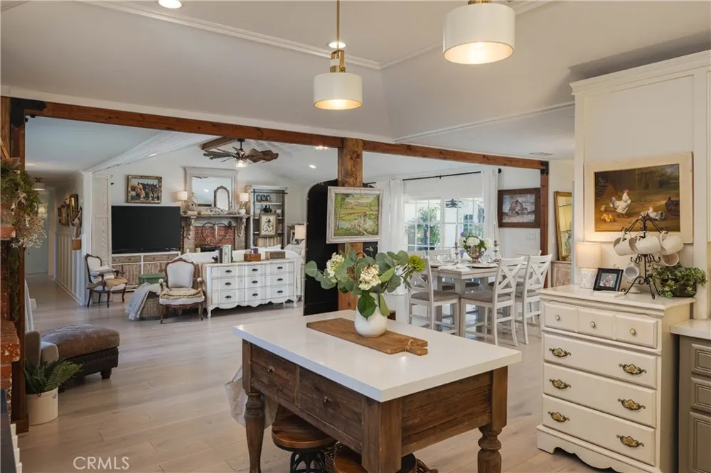 10903 Meads Orange, CA 92869