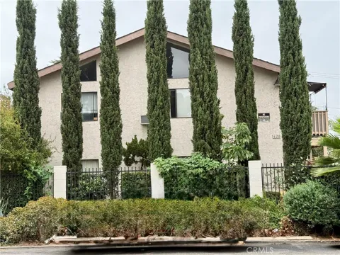 620 E Pine