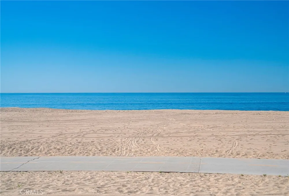 8163 Redlands Street #56 Playa del Rey, CA 90293