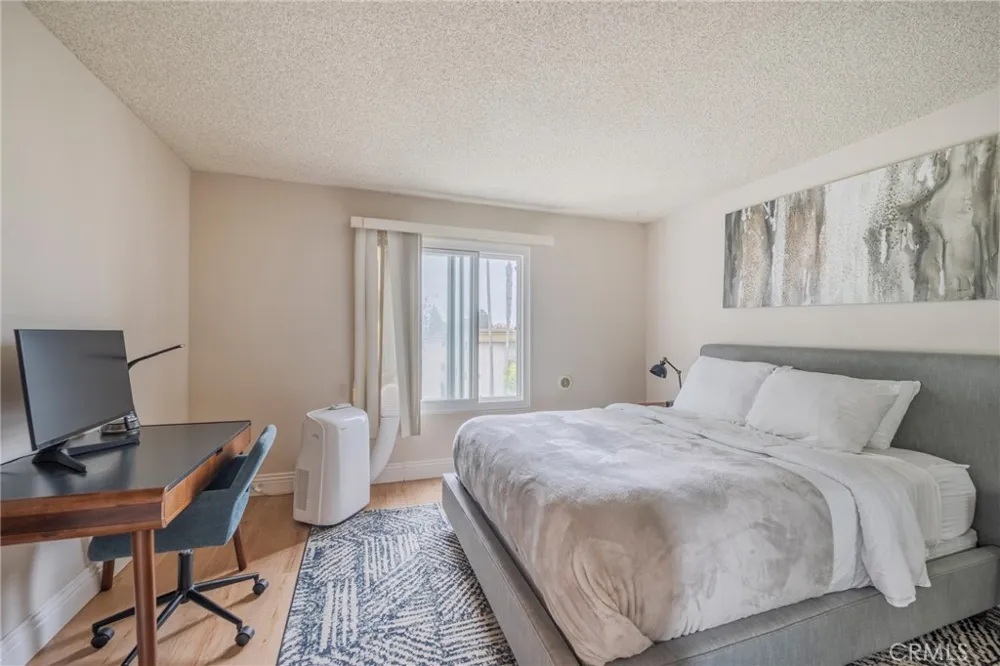 8163 Redlands Street #56 Playa del Rey, CA 90293