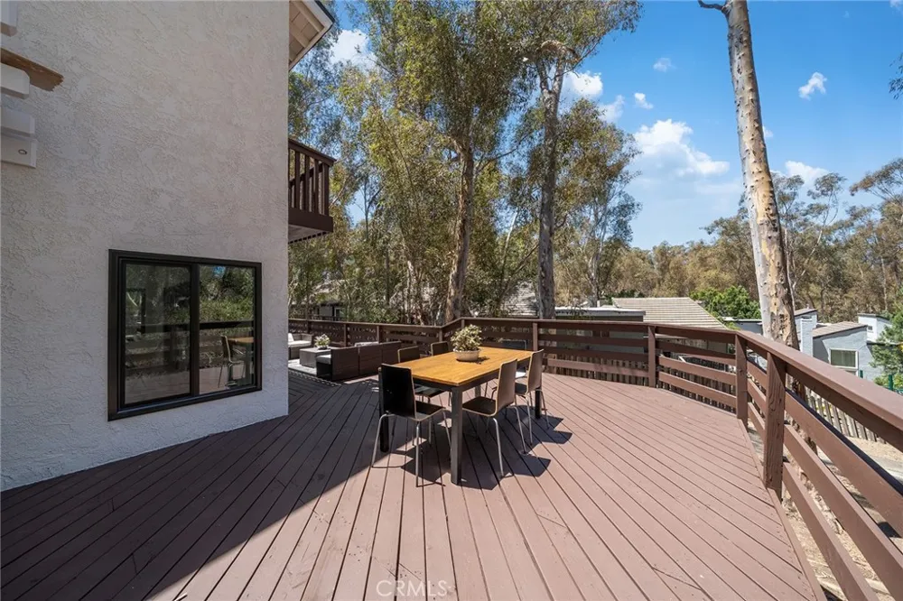 25031 Castlewood Lake Forest, CA 92630