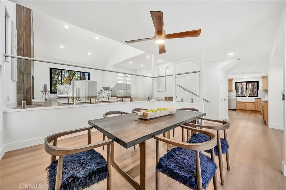 25031 Castlewood Lake Forest, CA 92630