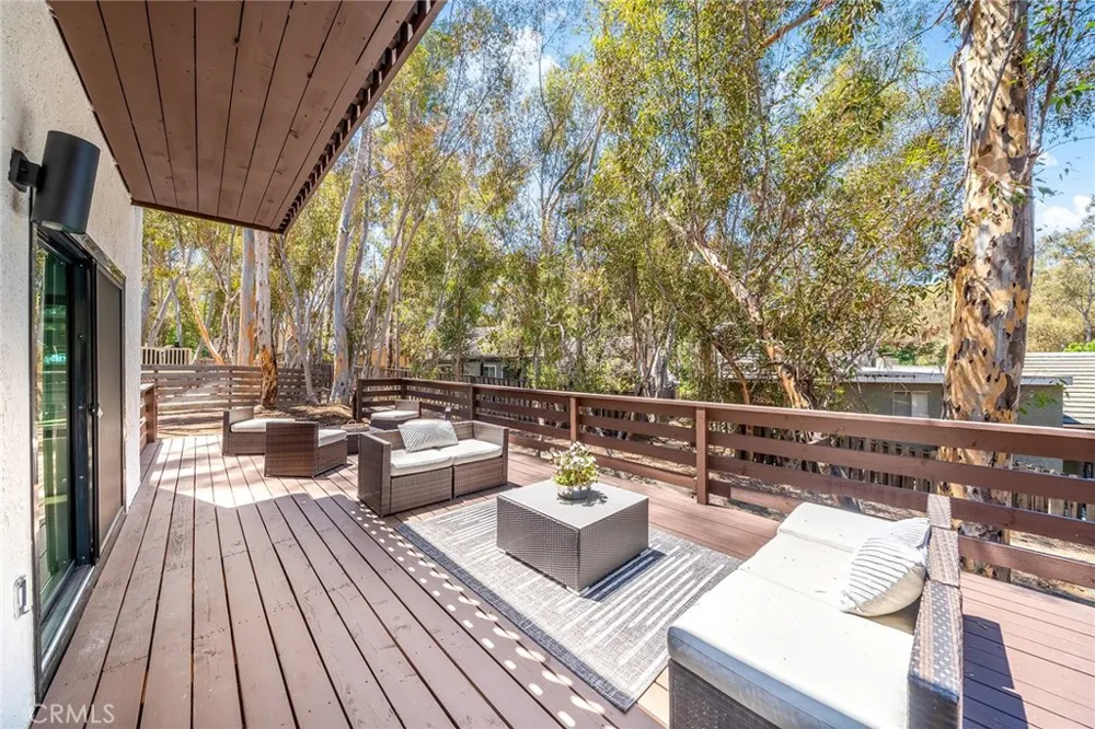 25031 Castlewood Lake Forest, CA 92630