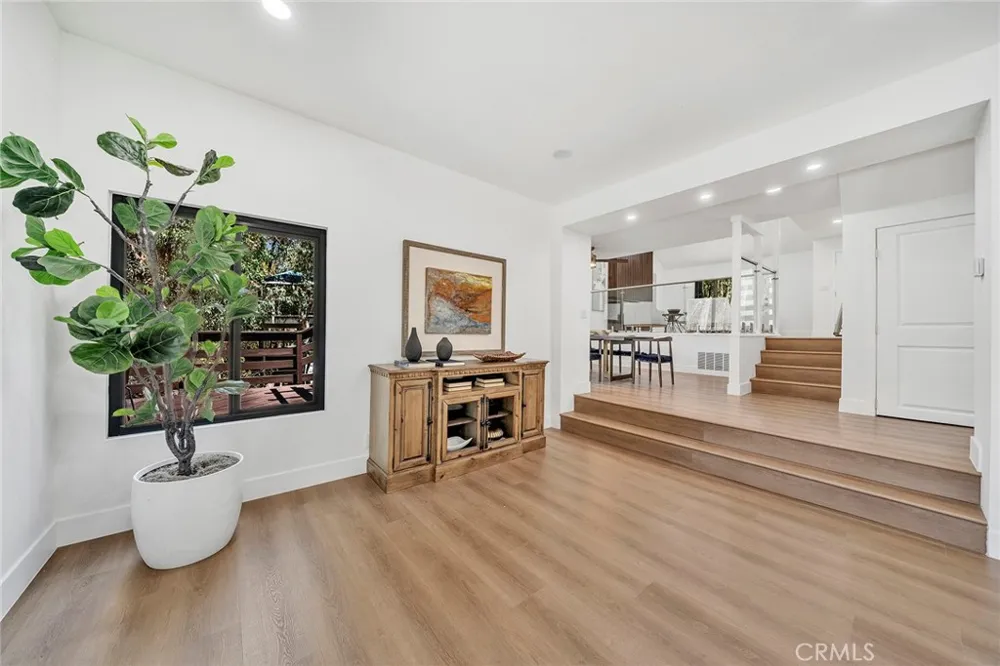 25031 Castlewood Lake Forest, CA 92630