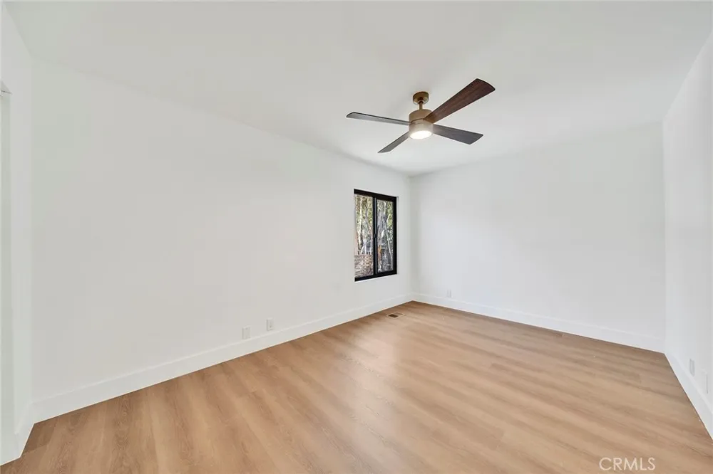 25031 Castlewood Lake Forest, CA 92630