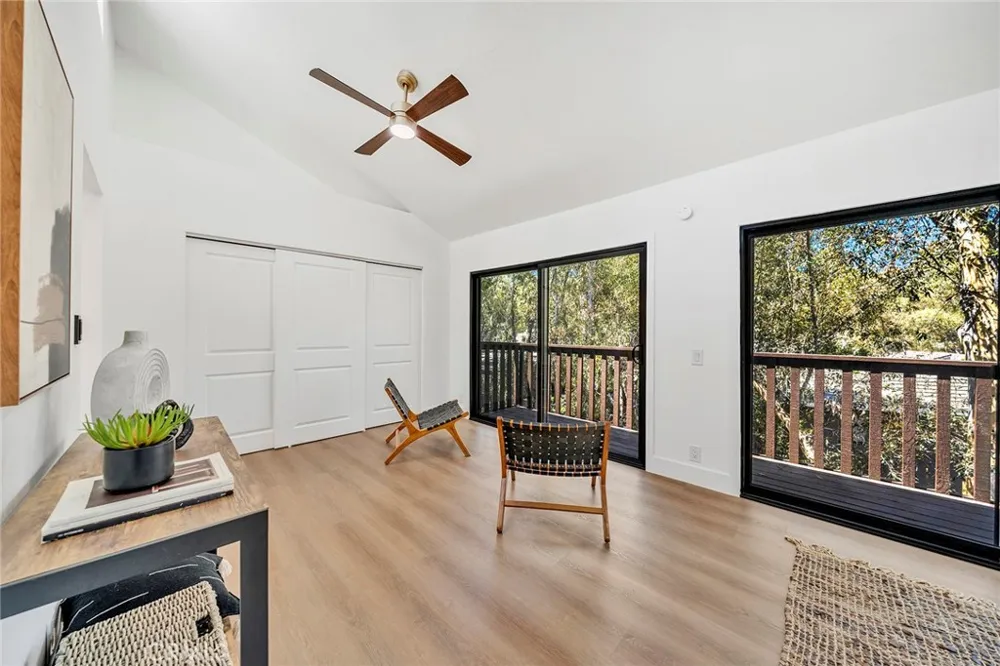 25031 Castlewood Lake Forest, CA 92630
