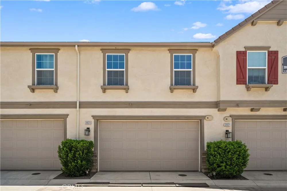 3923 E Carmel Privado Ontario, CA 91761