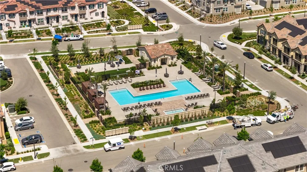 3923 E Carmel Privado Ontario, CA 91761