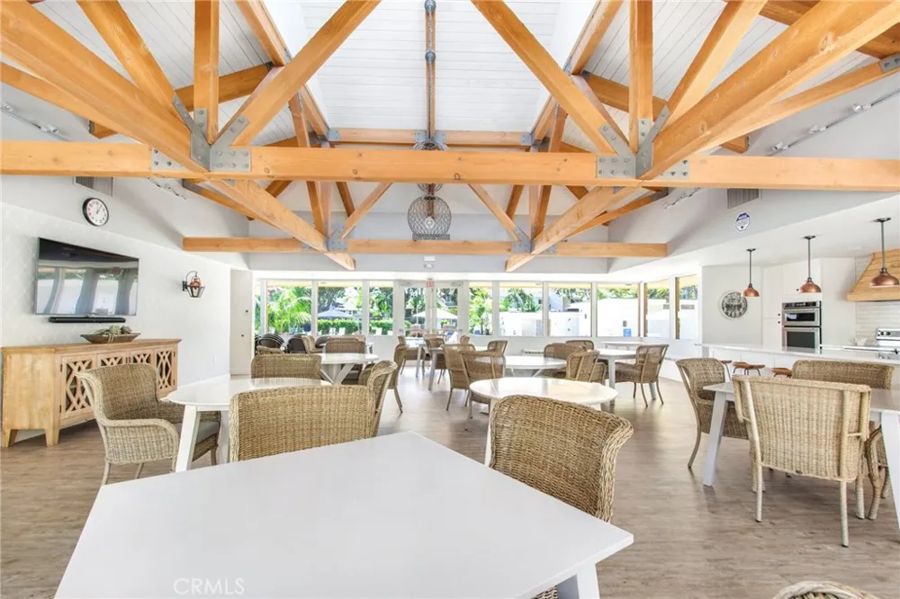 19532 Sandcastle Huntington Beach, CA 92648