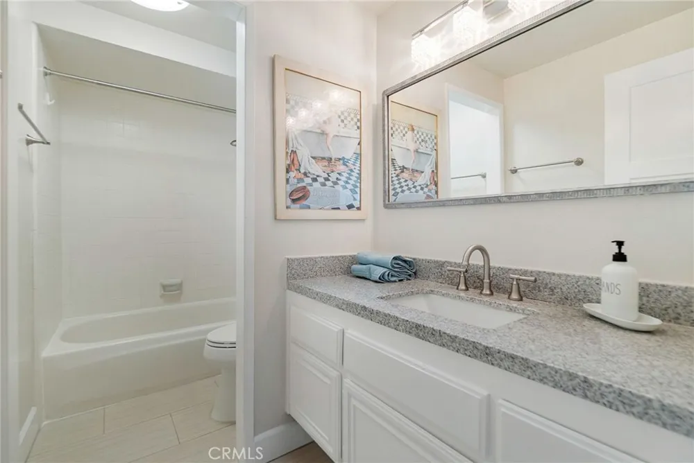 19532 Sandcastle Huntington Beach, CA 92648