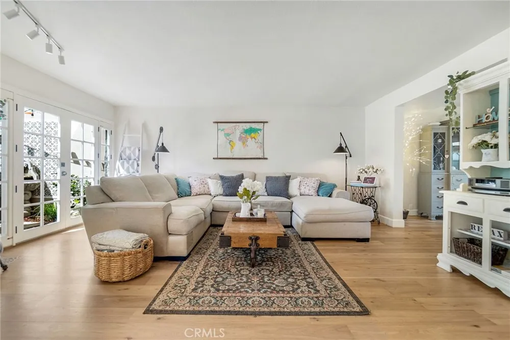 19532 Sandcastle Huntington Beach, CA 92648