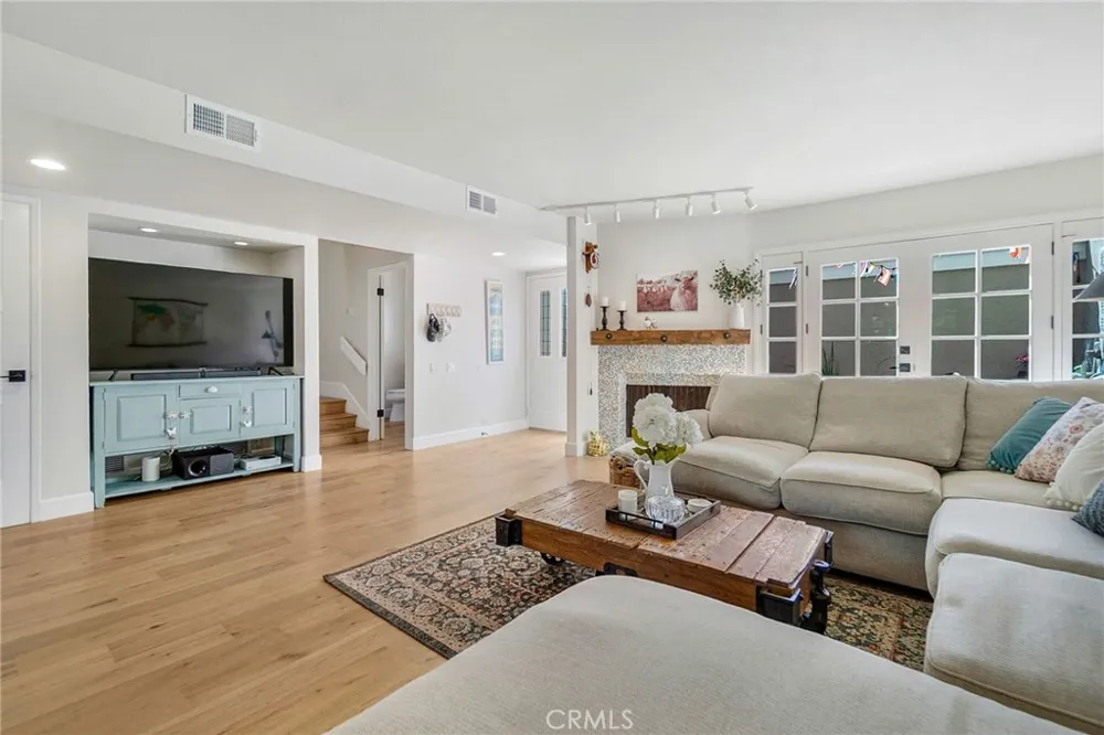 19532 Sandcastle Huntington Beach, CA 92648