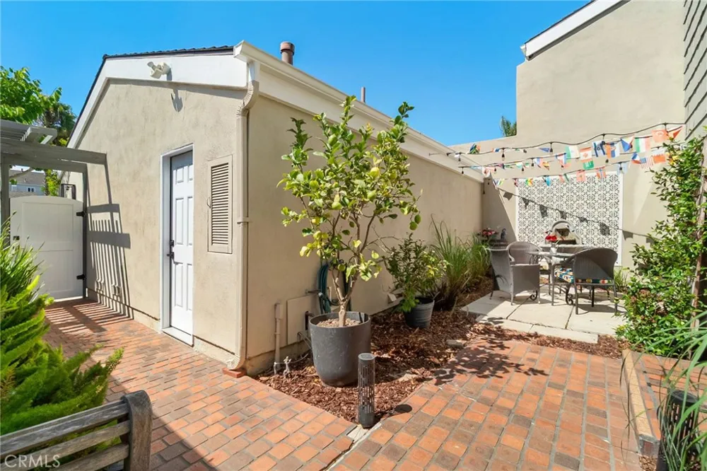 19532 Sandcastle Huntington Beach, CA 92648