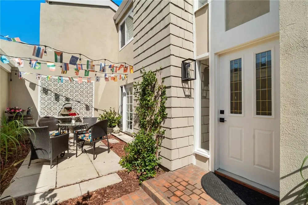 19532 Sandcastle Huntington Beach, CA 92648