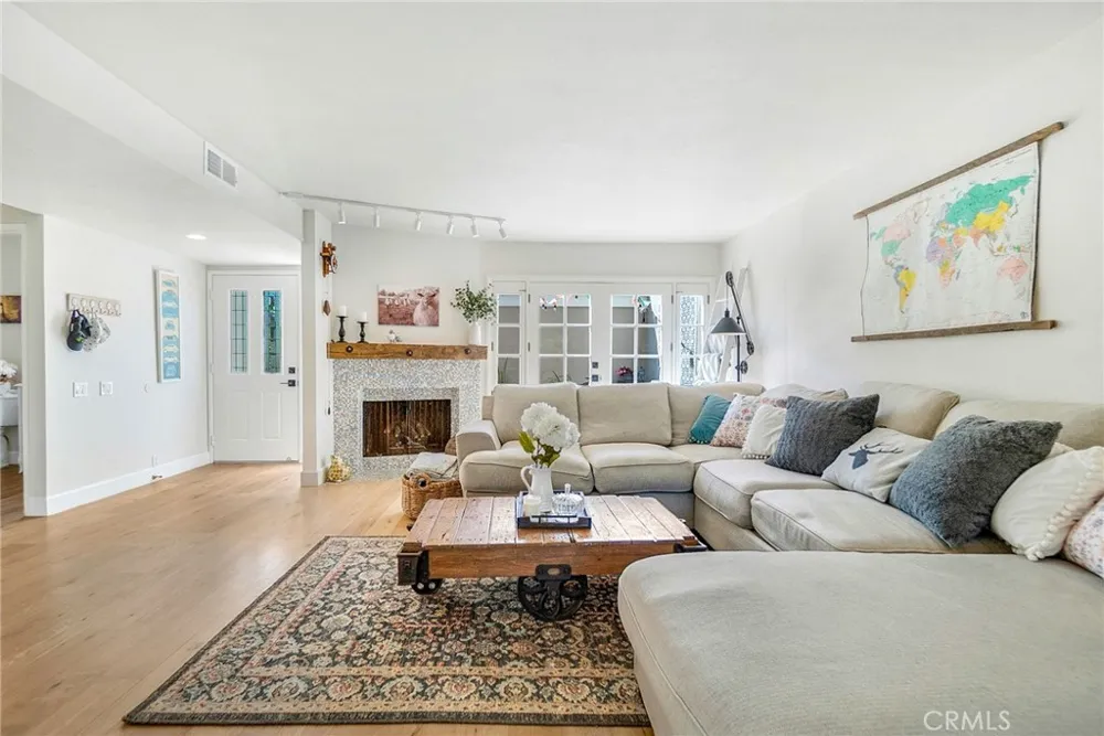 19532 Sandcastle Huntington Beach, CA 92648