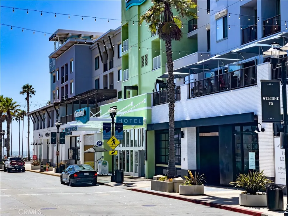 19532 Sandcastle Huntington Beach, CA 92648