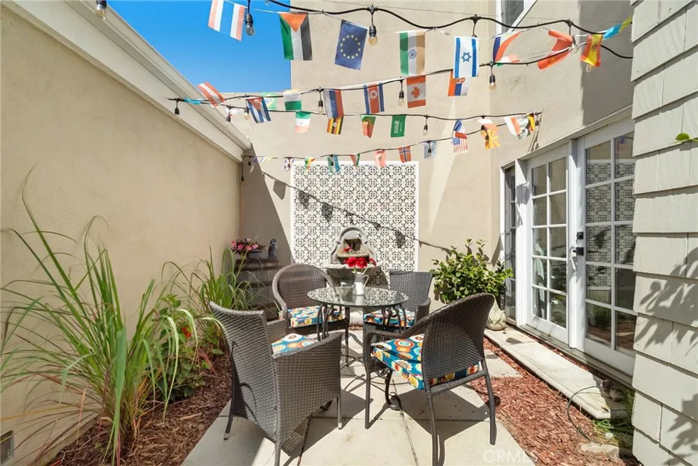 19532 Sandcastle Huntington Beach, CA 92648
