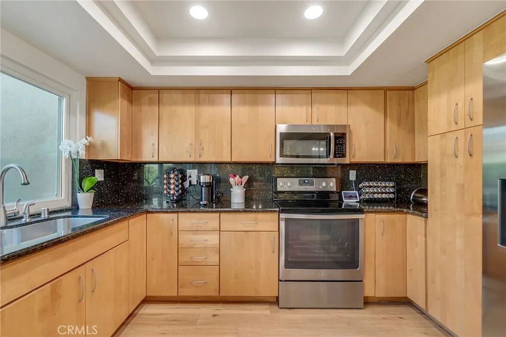 19532 Sandcastle Huntington Beach, CA 92648