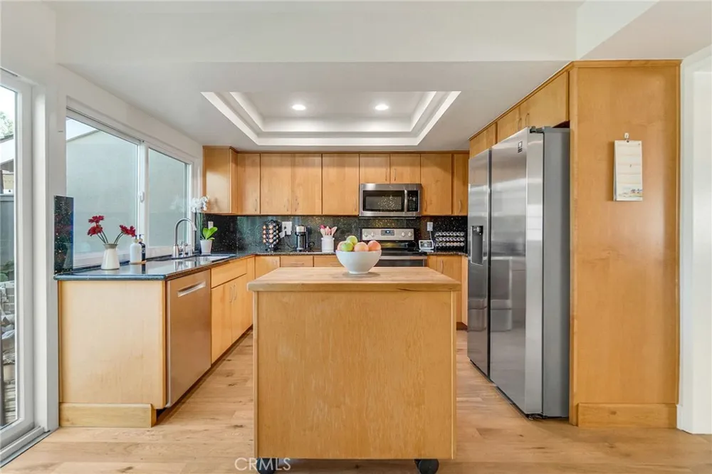 19532 Sandcastle Huntington Beach, CA 92648