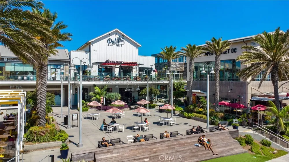 19532 Sandcastle Huntington Beach, CA 92648