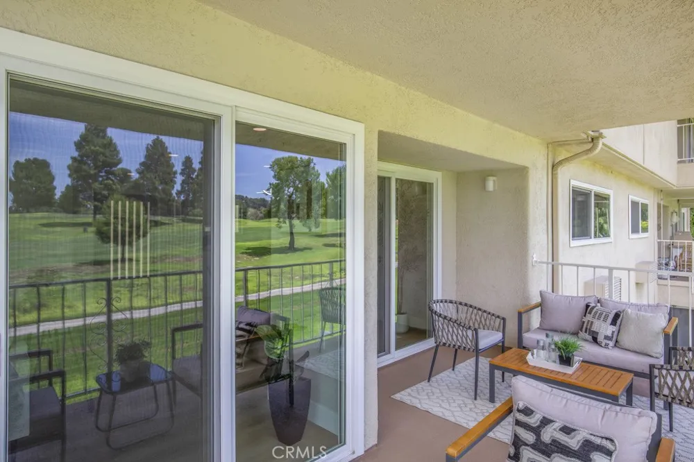 2386 Via Mariposa West W #2F Laguna Woods, CA 92637