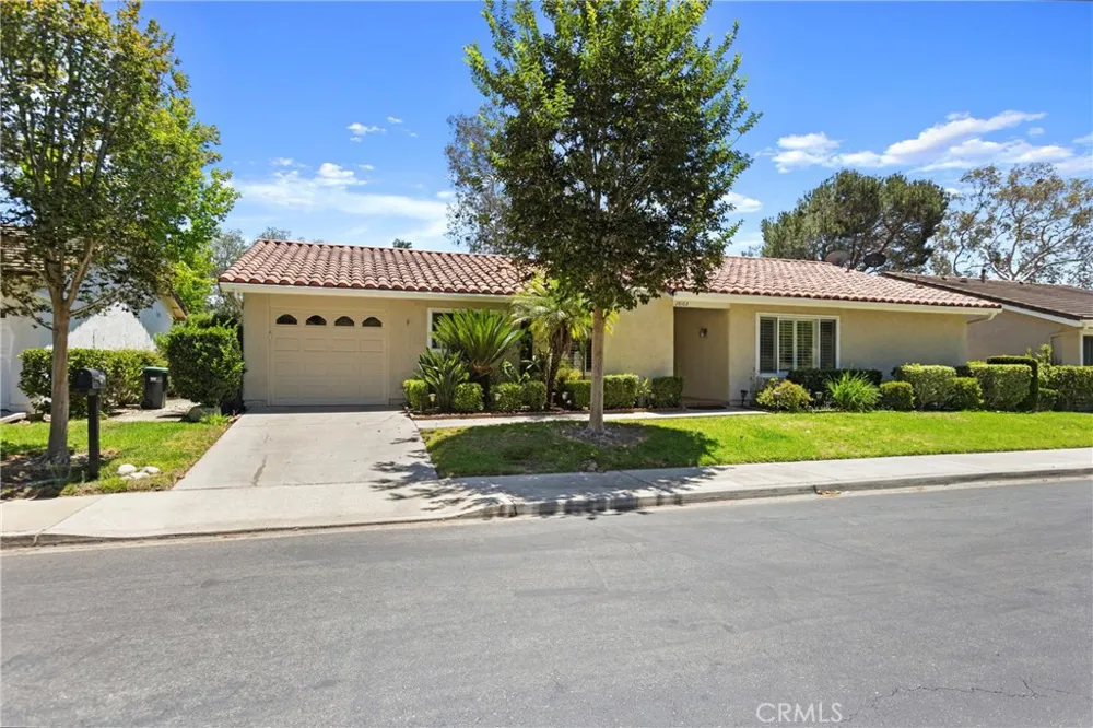 28162 Via Herrera Mission Viejo, CA 92692