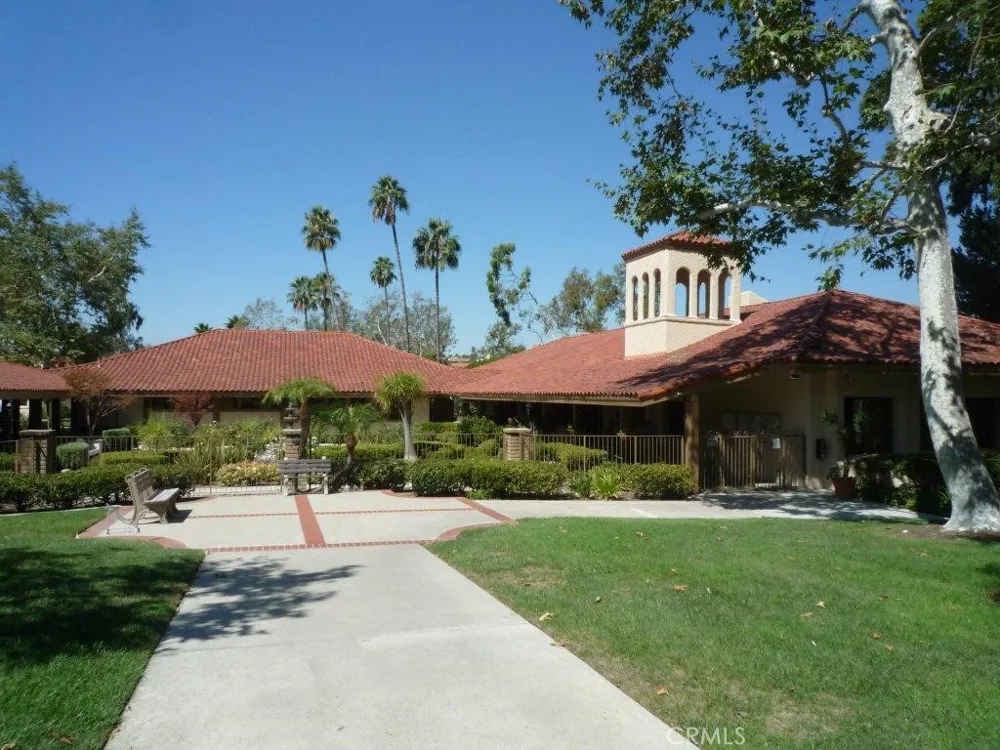 28162 Via Herrera Mission Viejo, CA 92692
