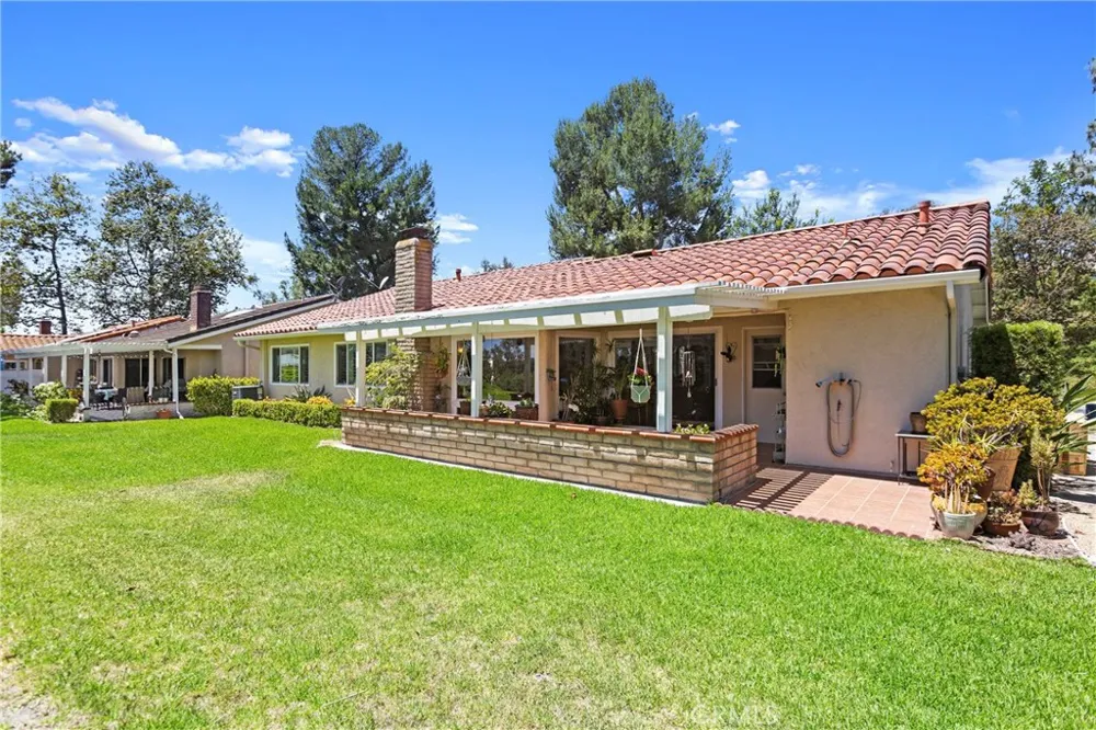 28162 Via Herrera Mission Viejo, CA 92692