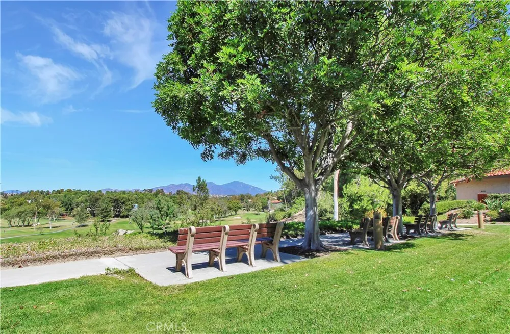 28162 Via Herrera Mission Viejo, CA 92692