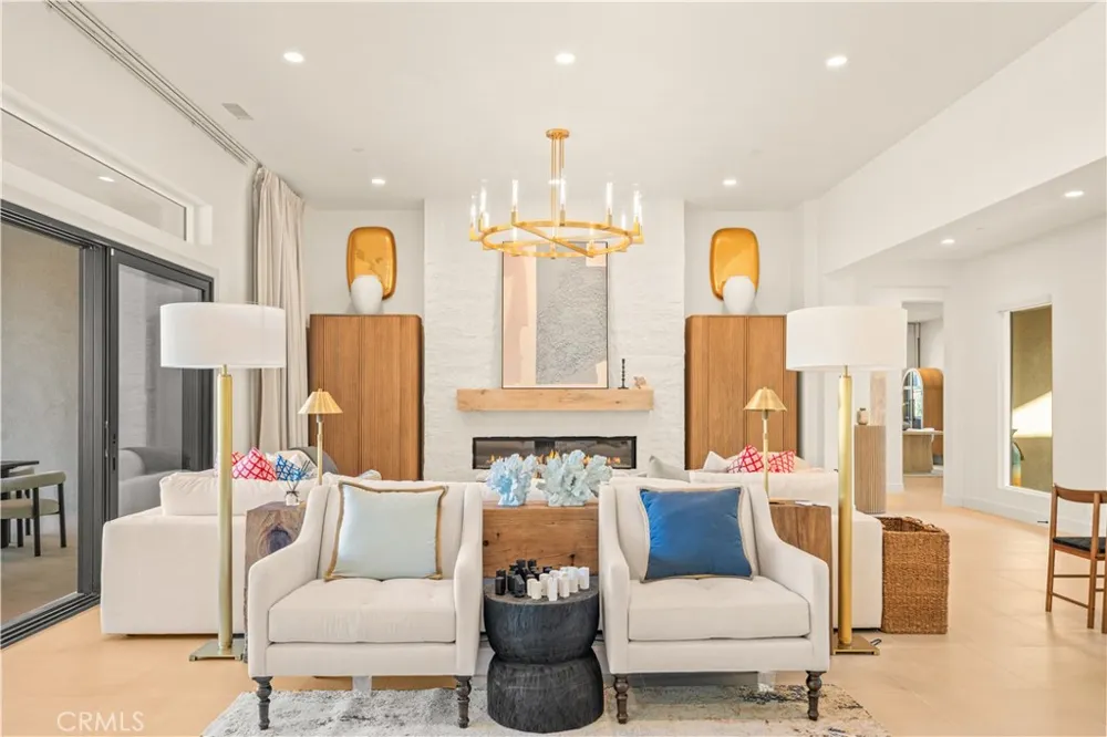 18472 Boulder Bluff Silverado, CA 92676