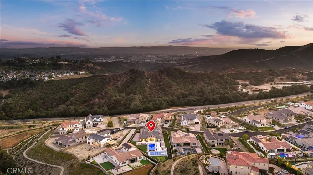 18472 Boulder Bluff Silverado, CA 92676