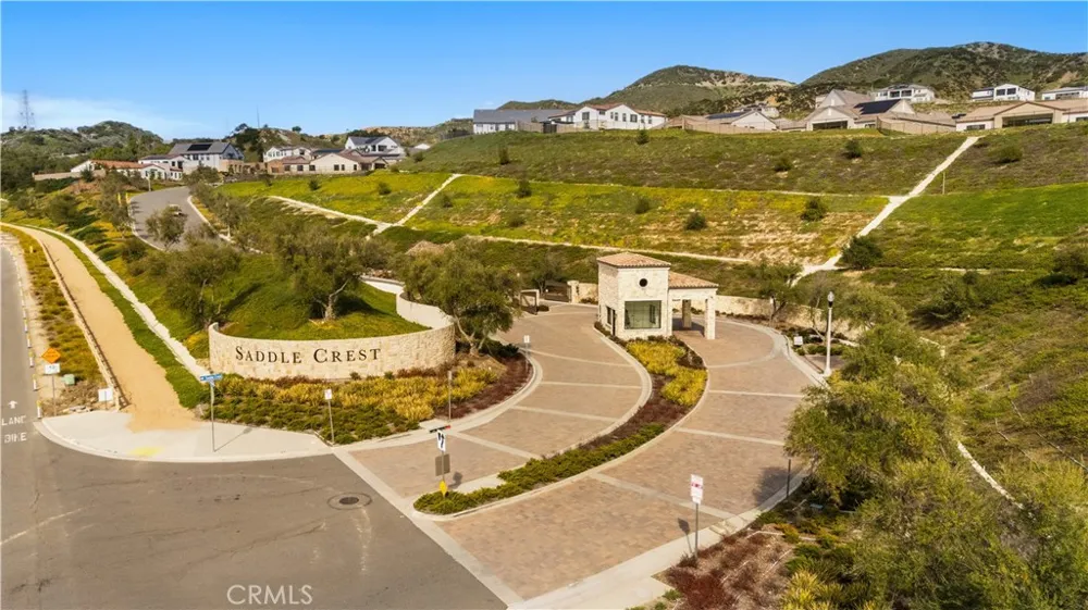 18472 Boulder Bluff Silverado, CA 92676
