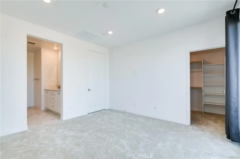 152 Restore Irvine, CA 92618