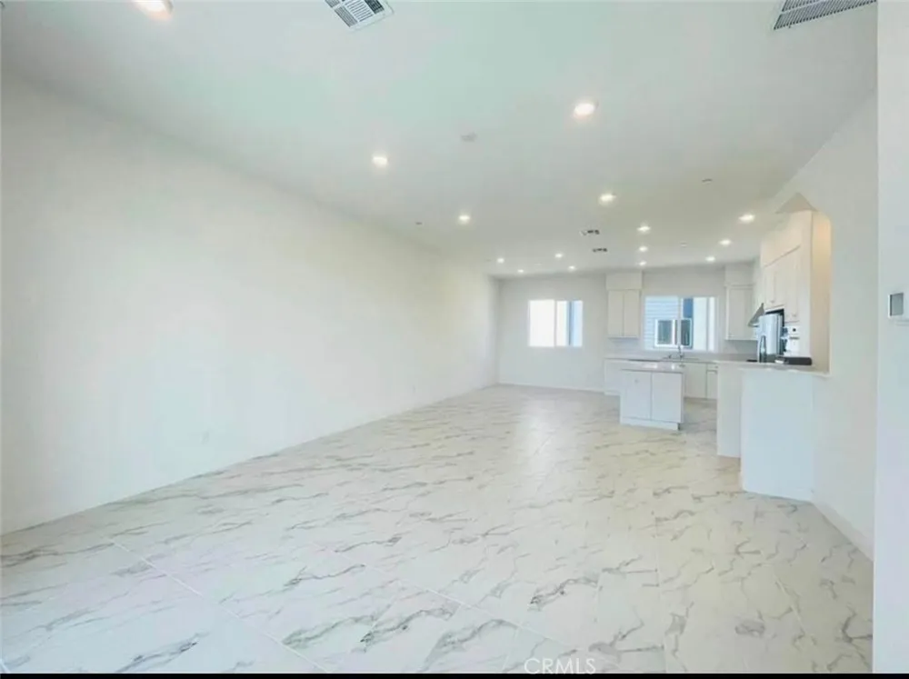 152 Restore Irvine, CA 92618