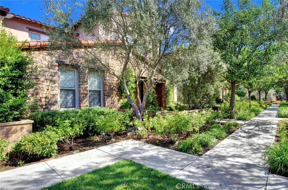51 MANDRIA Newport Coast, CA 92657