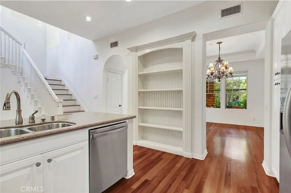 51 MANDRIA Newport Coast, CA 92657